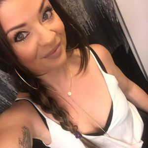 Meet your Posher, Stephanie